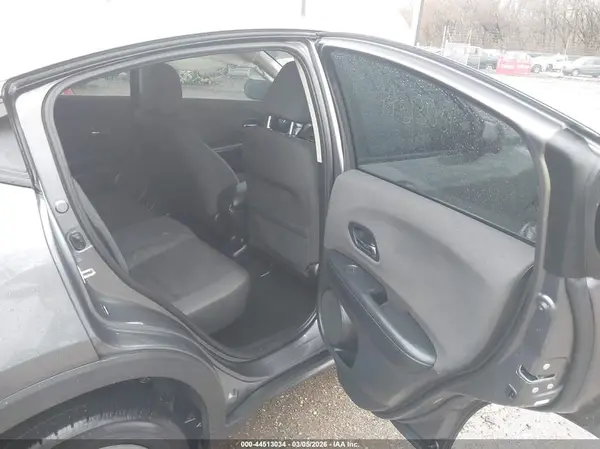 3CZRU6H34KG728913 2019 HONDA HR-V - Image 8