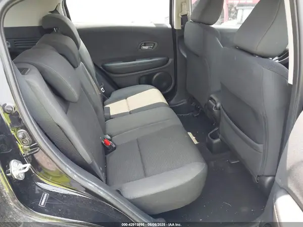 3CZRU6H34KG731410 2019 HONDA HR-V - Image 8