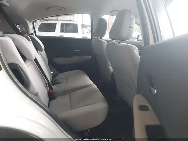 3CZRU6H34LM702010 2020 HONDA HR-V - Image 8