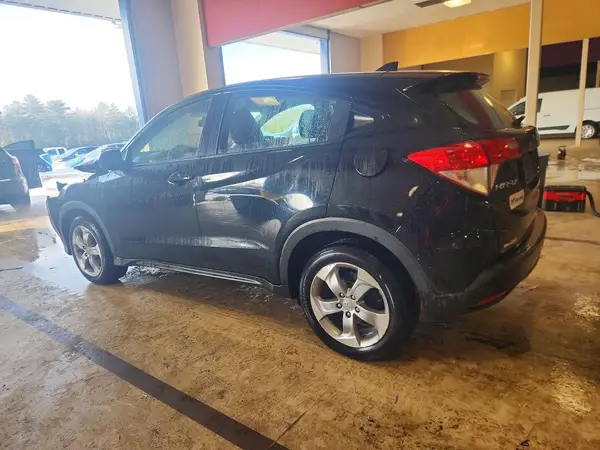 3CZRU6H34LM737548 2020 HONDA HR-V - Image 2
