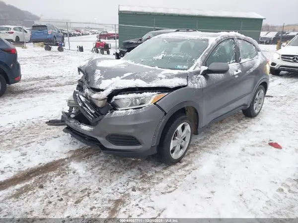 3CZRU6H34MM720993 2021 HONDA HR-V - Image 2
