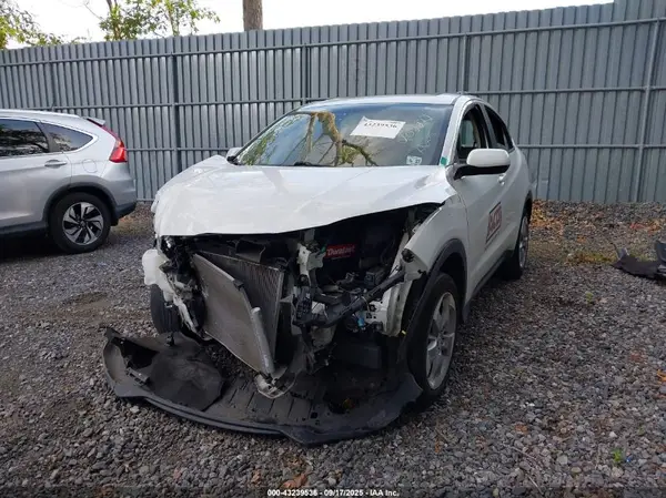 3CZRU6H34NM756829 2022 HONDA HR-V - Image 2
