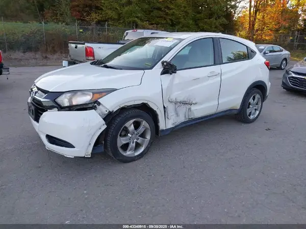 3CZRU6H35GM702538 2016 HONDA HR-V - Image 2
