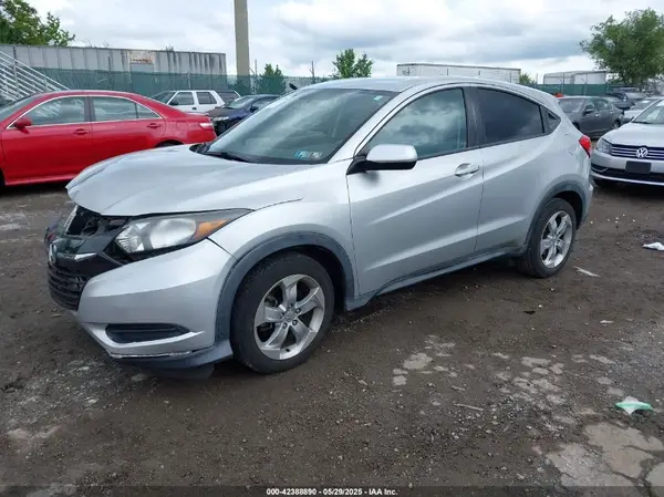 3CZRU6H35GM702636 2016 HONDA HR-V - Image 2