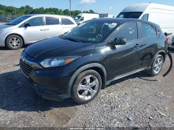 3CZRU6H35GM716052 2016 HONDA HR-V - Image 2