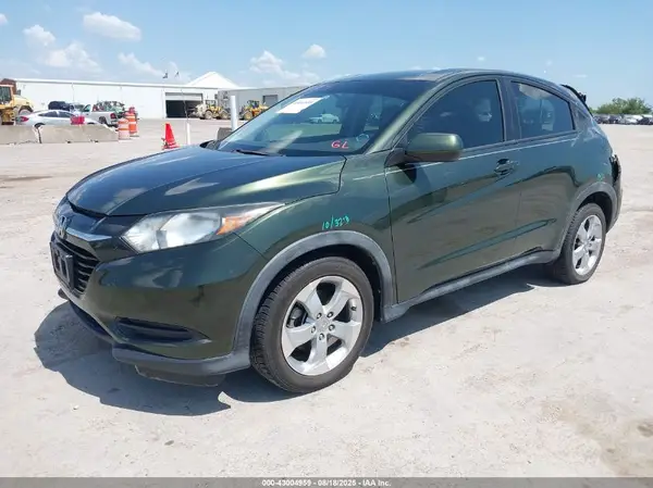 3CZRU6H35GM732588 2016 HONDA HR-V - Image 2