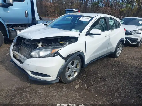 3CZRU6H35GM745504 2016 HONDA HR-V - Image 2