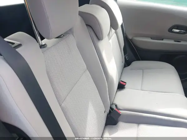 3CZRU6H35GM745504 2016 HONDA HR-V - Image 8