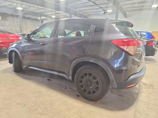 3CZRU6H35GM769253 2016 HONDA HR-V - Image 2