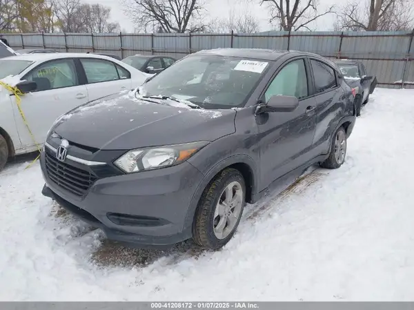 3CZRU6H35HG703155 2017 HONDA HR-V - Image 2