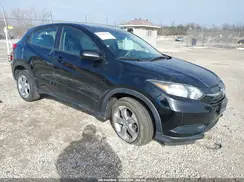 3CZRU6H35HG706122 2017 HONDA HR-V