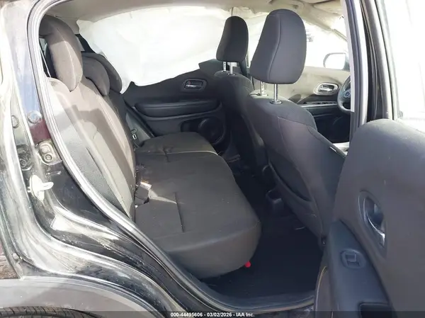 3CZRU6H35HG706122 2017 HONDA HR-V - Image 8