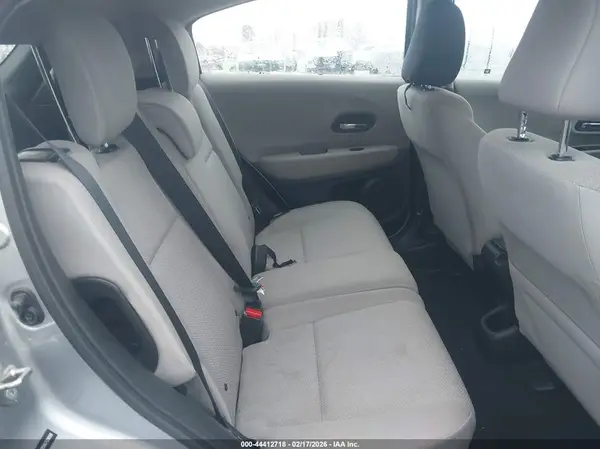 3CZRU6H35HG709098 2017 HONDA HR-V - Image 8