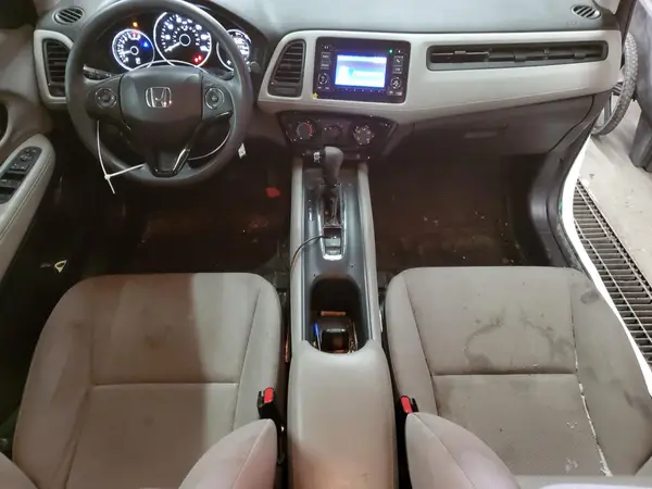 3CZRU6H35HM723763 2017 HONDA HR-V - Image 8