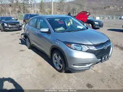 3CZRU6H35JG700164 2018 HONDA HR-V