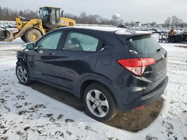 3CZRU6H35JG702397 2018 HONDA HR-V - Image 2