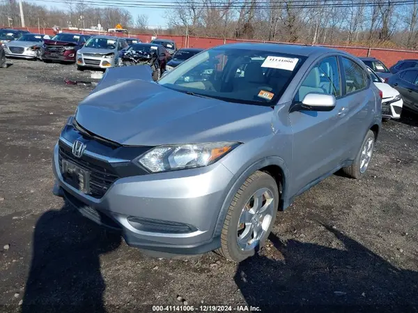 3CZRU6H35JG702836 2018 HONDA HR-V - Image 2