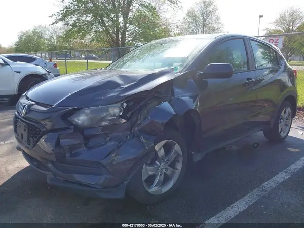 3CZRU6H35JG707194 2018 HONDA HR-V - Image 2