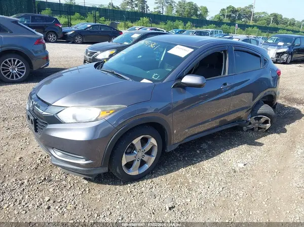 3CZRU6H35JG709866 2018 HONDA HR-V - Image 2