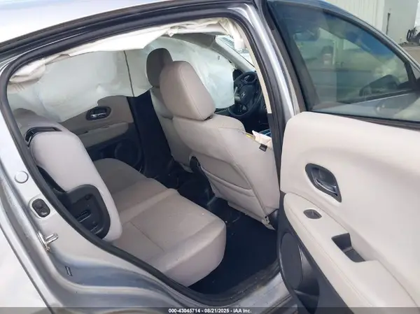 3CZRU6H35JG710726 2018 HONDA HR-V - Image 8