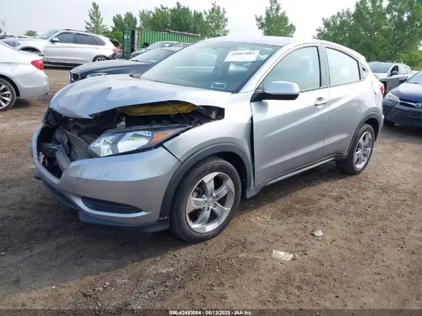 3CZRU6H35JG710760 2018 HONDA HR-V - Image 2
