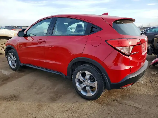 3CZRU6H35JG710922 2018 HONDA HR-V - Image 2