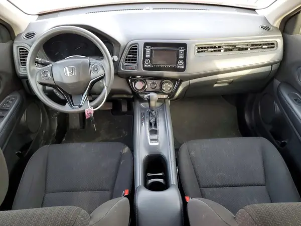 3CZRU6H35JG710922 2018 HONDA HR-V - Image 8