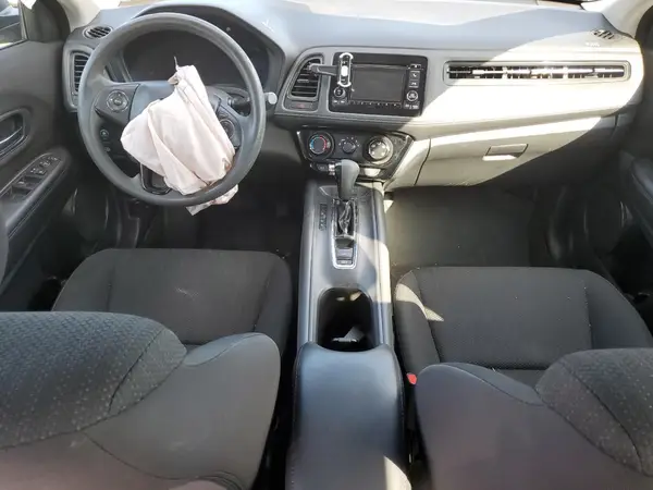 3CZRU6H35JG713349 2018 HONDA HR-V - Image 8