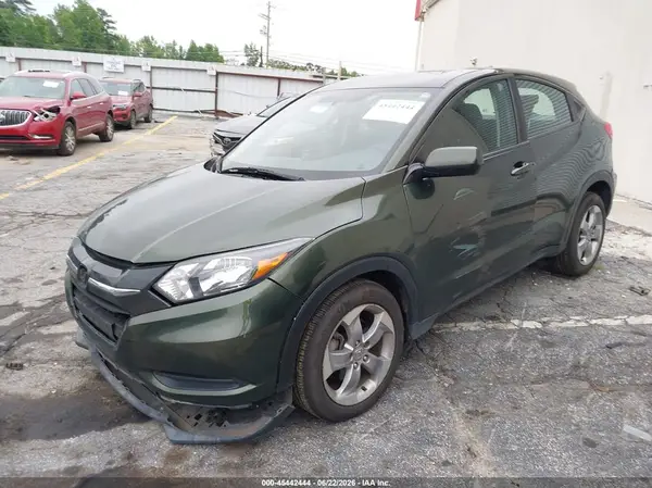 3CZRU6H35JG717286 2018 HONDA HR-V - Image 2