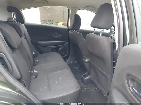 3CZRU6H35JG717286 2018 HONDA HR-V - Image 8