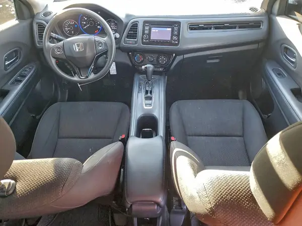 3CZRU6H35JG720253 2018 HONDA HR-V - Image 8