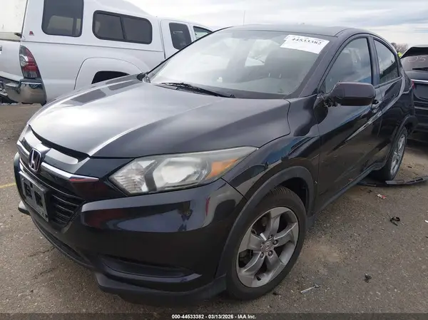 3CZRU6H35JG720527 2018 HONDA HR-V - Image 2