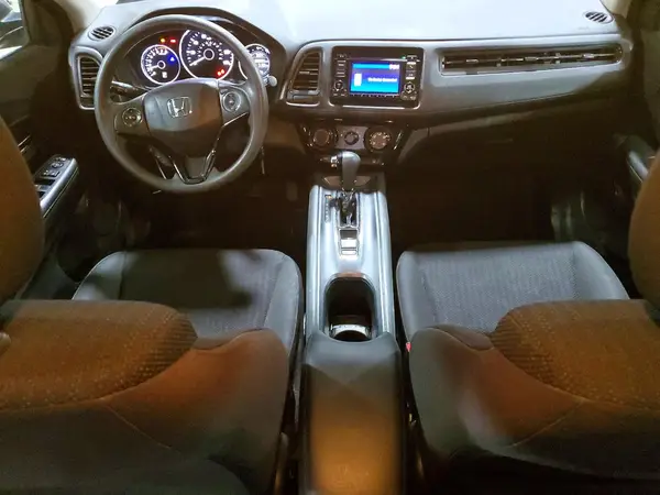 3CZRU6H35JG729034 2018 HONDA HR-V - Image 8
