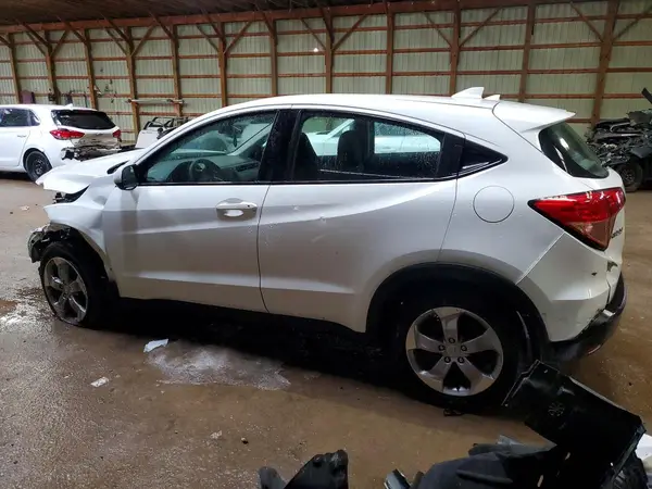 3CZRU6H35JM103257 2018 HONDA HR-V - Image 2