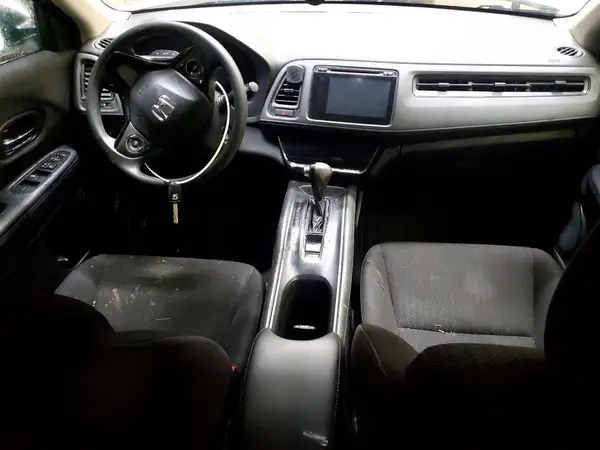 3CZRU6H35JM103257 2018 HONDA HR-V - Image 8