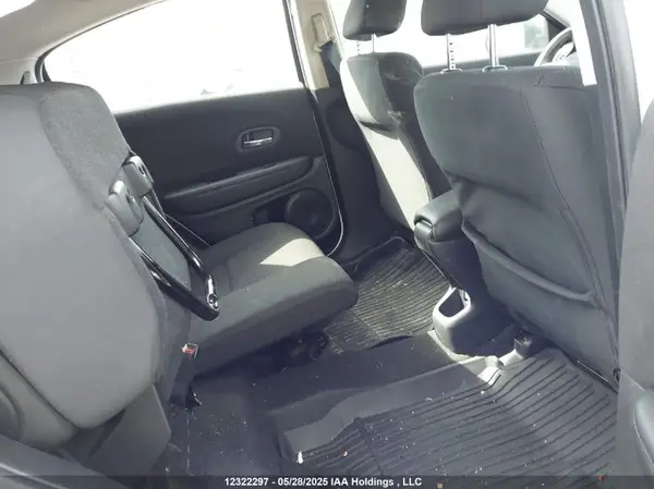 3CZRU6H35JM103260 2018 HONDA HR-V - Image 8