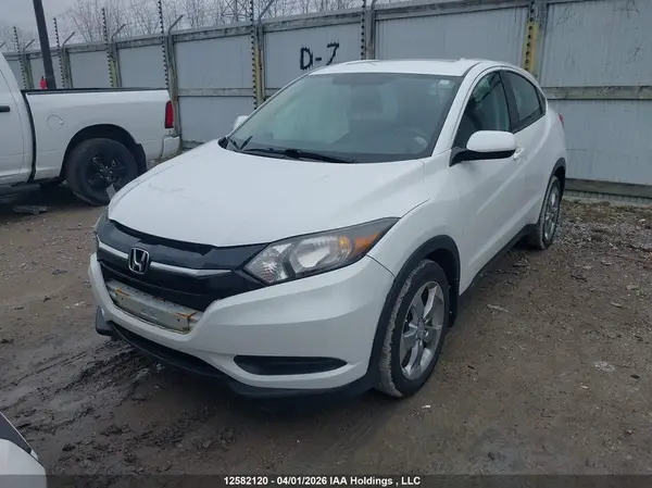 3CZRU6H35JM103288 2018 HONDA HR-V - Image 2