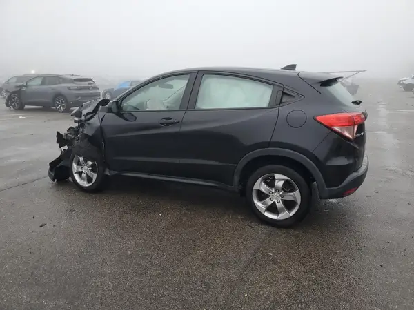 3CZRU6H35JM703003 2018 HONDA HR-V - Image 2