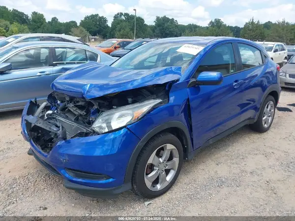 3CZRU6H35JM714728 2018 HONDA HR-V - Image 2