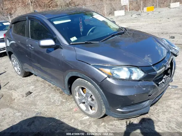 3CZRU6H35JM729178 2018 HONDA HR-V - Image 1