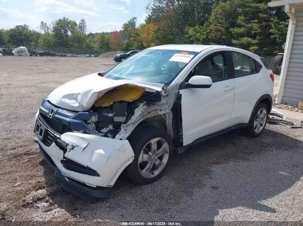 3CZRU6H35JM731142 2018 HONDA HR-V - Image 2