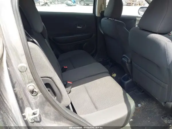 3CZRU6H35KG701574 2019 HONDA HR-V - Image 8