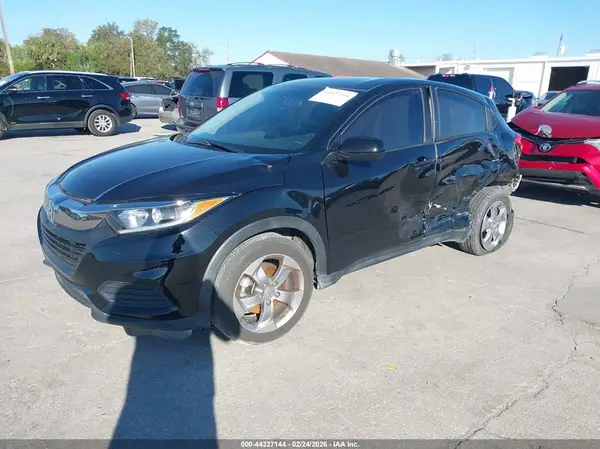 3CZRU6H35KG712204 2019 HONDA HR-V - Image 2