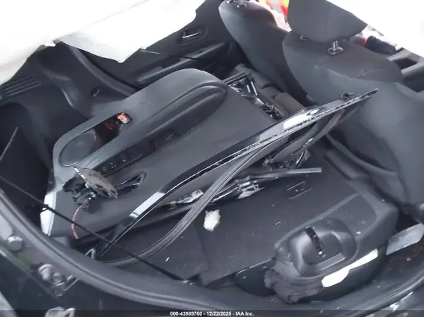 3CZRU6H35KG723820 2019 HONDA HR-V - Image 8