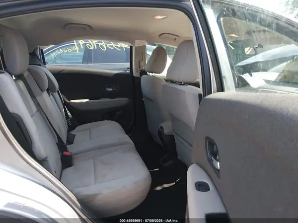 3CZRU6H35KG724787 2019 HONDA HR-V - Image 8