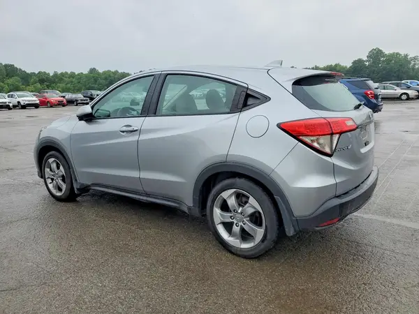 3CZRU6H35KG727446 2019 HONDA HR-V - Image 2