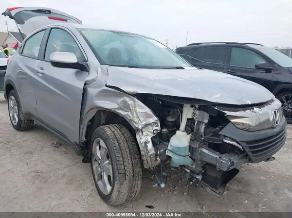 3CZRU6H35KG732744 2019 HONDA HR-V - Image 1