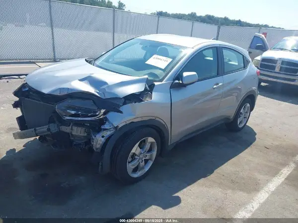 3CZRU6H35KG733490 2019 HONDA HR-V - Image 2