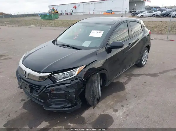 3CZRU6H35KG734820 2019 HONDA HR-V - Image 2