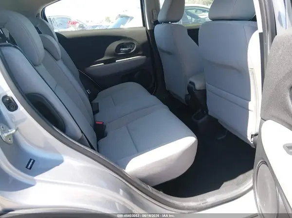 3CZRU6H35KM744099 2019 HONDA HR-V - Image 8